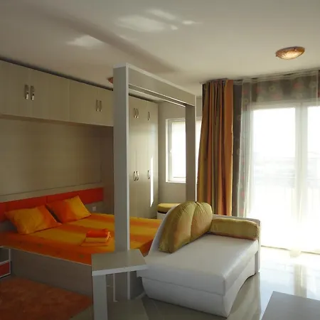 Domus Extra Apartament