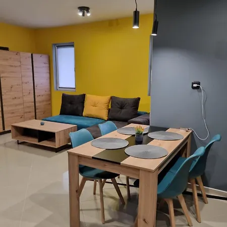 Apartament Domus Extra *