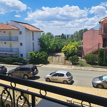 Domus Extra * スヴェティ・ヴラス