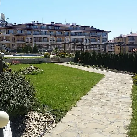 Domus Extra Apartment *