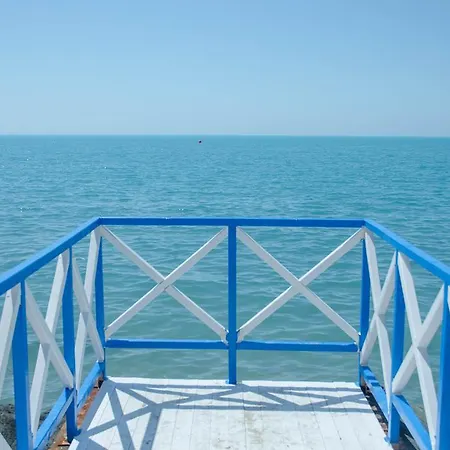 Domus Extra アパート