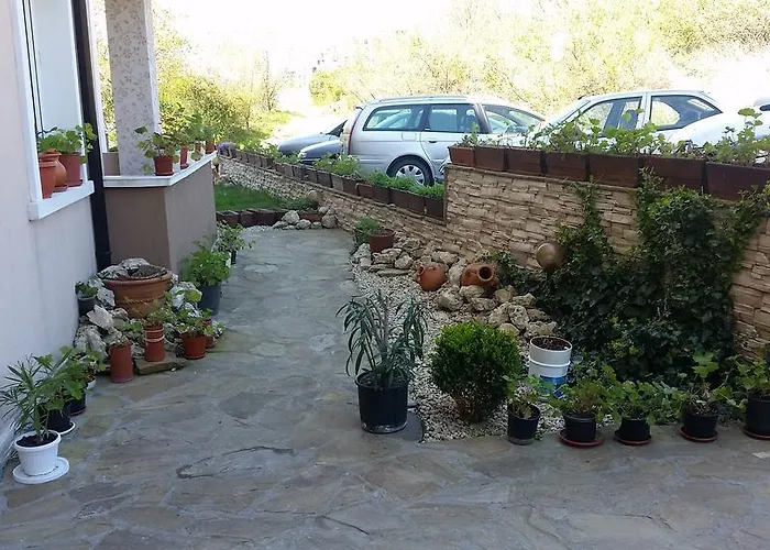 Domus Extra Apartment